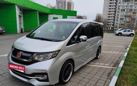 Honda Stepwgn IV, 2016 год, 2 200 000 рублей, 4 фотография