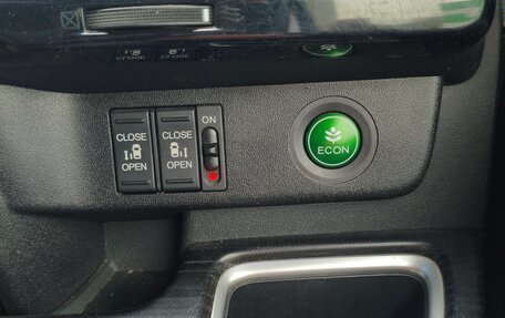 Honda Stepwgn IV, 2016 год, 2 200 000 рублей, 25 фотография