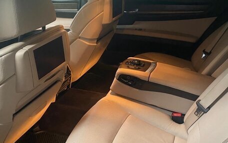 BMW 7 серия, 2010 год, 2 000 000 рублей, 7 фотография