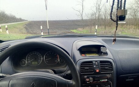 Mitsubishi Carisma I, 2000 год, 280 000 рублей, 5 фотография