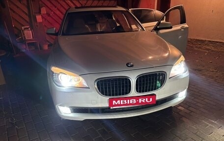 BMW 7 серия, 2010 год, 2 000 000 рублей, 13 фотография