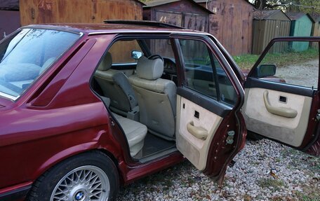 BMW 5 серия, 1983 год, 1 300 000 рублей, 14 фотография