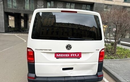 Volkswagen Transporter T6 рестайлинг, 2018 год, 2 950 000 рублей, 8 фотография