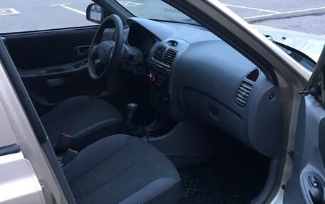 Hyundai Accent II, 2001 год, 285 000 рублей, 11 фотография