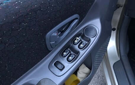 Hyundai Accent II, 2001 год, 285 000 рублей, 14 фотография