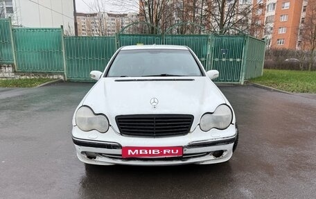 Mercedes-Benz C-Класс, 2000 год, 320 000 рублей, 2 фотография