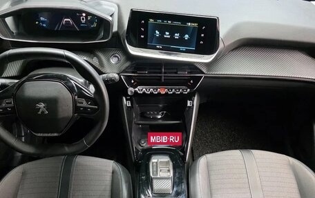 Peugeot 208 II, 2022 год, 2 380 469 рублей, 11 фотография