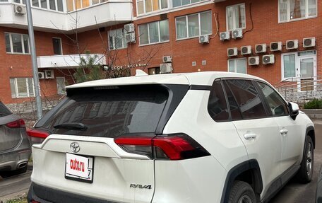 Toyota RAV4, 2020 год, 2 998 000 рублей, 2 фотография