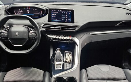 Peugeot 3008 II, 2022 год, 2 010 469 рублей, 9 фотография