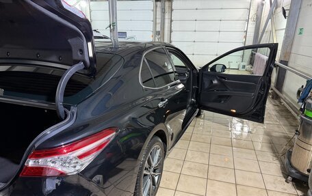 Toyota Camry, 2023 год, 3 350 000 рублей, 10 фотография