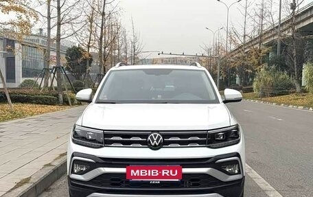 Volkswagen T-Cross I, 2022 год, 1 800 000 рублей, 2 фотография