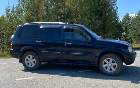 Suzuki Escudo III, 2001 год, 680 000 рублей, 17 фотография