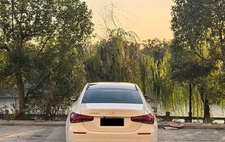 Mercedes-Benz A-Класс, 2023 год, 2 000 000 рублей, 4 фотография