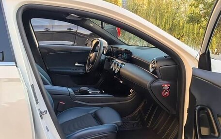 Mercedes-Benz A-Класс, 2023 год, 2 000 000 рублей, 6 фотография