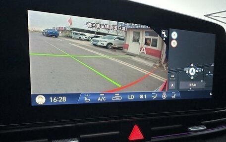 Hyundai Elantra, 2022 год, 1 910 000 рублей, 8 фотография