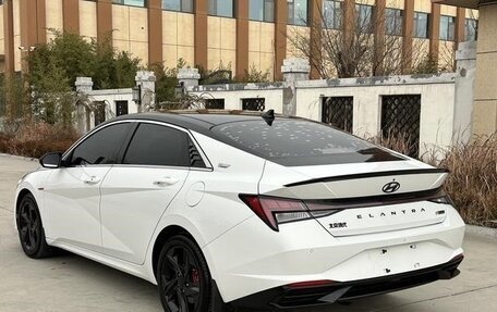 Hyundai Elantra, 2022 год, 1 910 000 рублей, 2 фотография