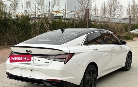 Hyundai Elantra, 2022 год, 1 910 000 рублей, 3 фотография