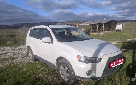 Mitsubishi Outlander III рестайлинг 3, 2012 год, 900 000 рублей, 4 фотография