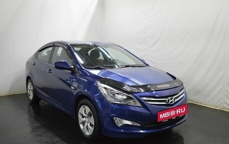 Hyundai Solaris II рестайлинг, 2015 год, 869 000 рублей, 3 фотография