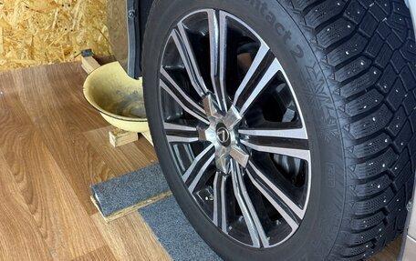 Lexus LX III, 2017 год, 10 000 000 рублей, 3 фотография