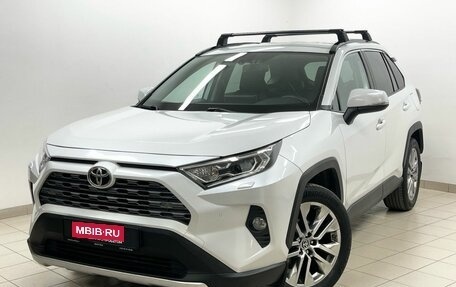 Toyota RAV4, 2021 год, 3 799 000 рублей, 1 фотография