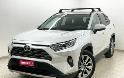 Toyota RAV4, 2021 год, 3 799 000 рублей, 1 фотография
