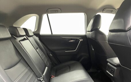 Toyota RAV4, 2021 год, 3 799 000 рублей, 13 фотография