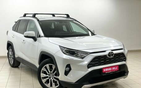 Toyota RAV4, 2021 год, 3 799 000 рублей, 3 фотография