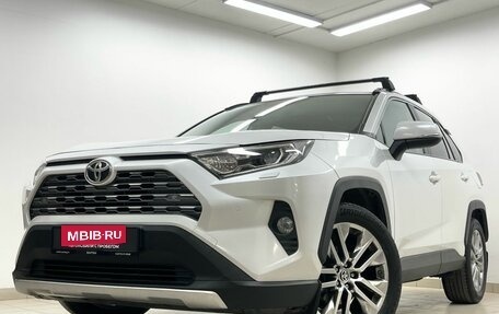 Toyota RAV4, 2021 год, 3 799 000 рублей, 7 фотография