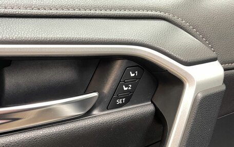 Toyota RAV4, 2021 год, 3 799 000 рублей, 19 фотография