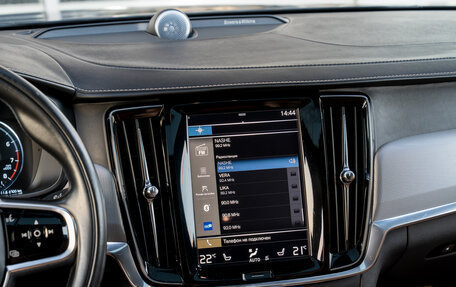 Volvo S90 II рестайлинг, 2016 год, 2 490 000 рублей, 15 фотография