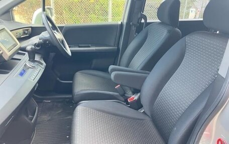 Honda Freed I, 2014 год, 900 000 рублей, 8 фотография