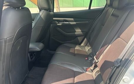 Mazda 3, 2022 год, 1 860 000 рублей, 15 фотография