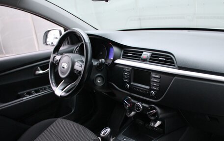 KIA Rio IV, 2018 год, 1 130 000 рублей, 3 фотография