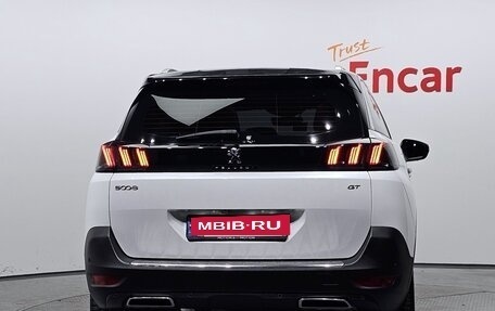 Peugeot 5008 II, 2021 год, 2 225 000 рублей, 2 фотография