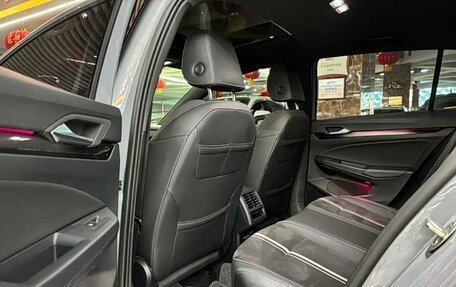 Volkswagen Golf VIII, 2022 год, 2 490 000 рублей, 10 фотография