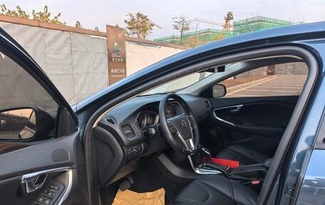 Volvo V40 II рестайлинг, 2019 год, 1 690 000 рублей, 5 фотография