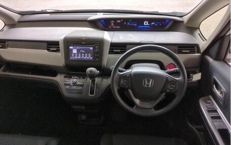 Honda Freed II, 2017 год, 1 450 000 рублей, 8 фотография