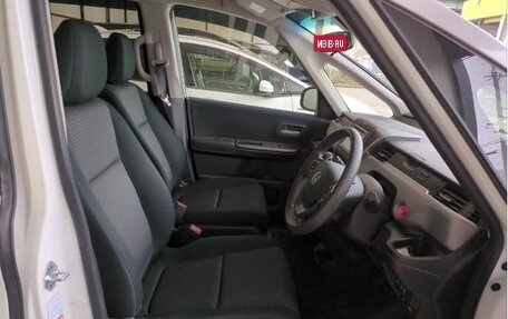 Honda Freed II, 2017 год, 1 450 000 рублей, 12 фотография