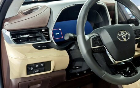 Toyota Highlander, 2025 год, 6 180 000 рублей, 8 фотография