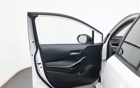 Toyota Corolla, 2022 год, 1 690 000 рублей, 8 фотография