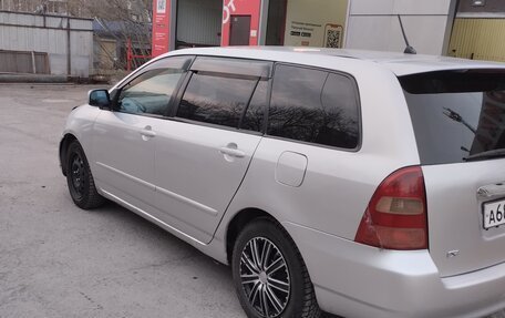 Toyota Corolla, 2004 год, 587 000 рублей, 2 фотография