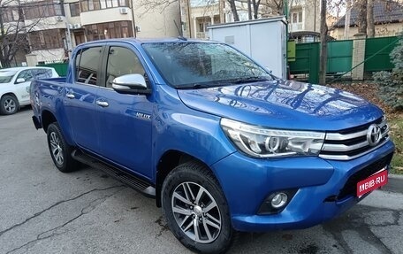 Toyota Hilux VIII, 2016 год, 2 300 000 рублей, 1 фотография