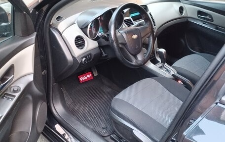 Chevrolet Cruze II, 2011 год, 695 000 рублей, 1 фотография