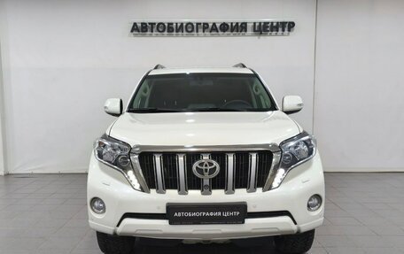 Toyota Land Cruiser Prado 150 рестайлинг 2, 2016 год, 3 190 000 рублей, 2 фотография