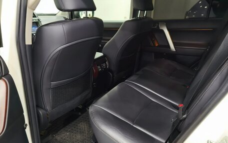 Toyota Land Cruiser Prado 150 рестайлинг 2, 2016 год, 3 190 000 рублей, 21 фотография