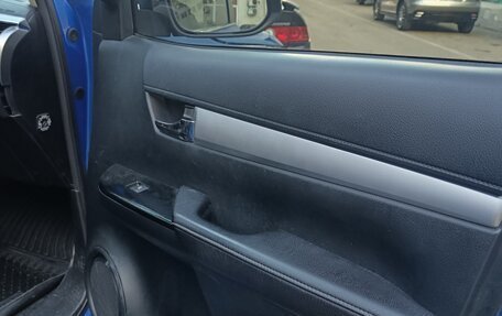 Toyota Hilux VIII, 2016 год, 2 300 000 рублей, 15 фотография