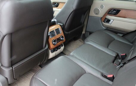 Land Rover Range Rover IV рестайлинг, 2018 год, 7 300 000 рублей, 15 фотография