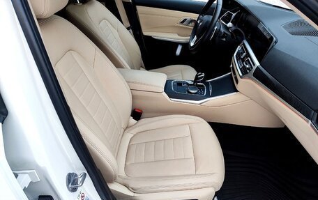 BMW 3 серия, 2020 год, 3 780 000 рублей, 21 фотография