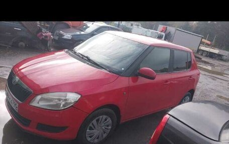 Skoda Fabia II, 2013 год, 250 000 рублей, 2 фотография